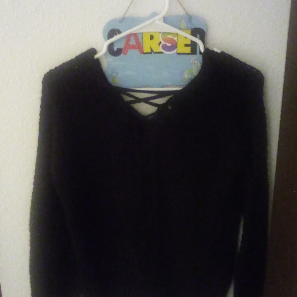 Sweater - Picture 6 of 7